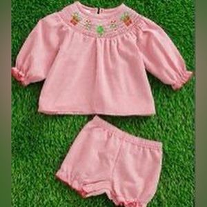 Beautiful Smocked Christmas Outfit 🎄NWT 2-piece